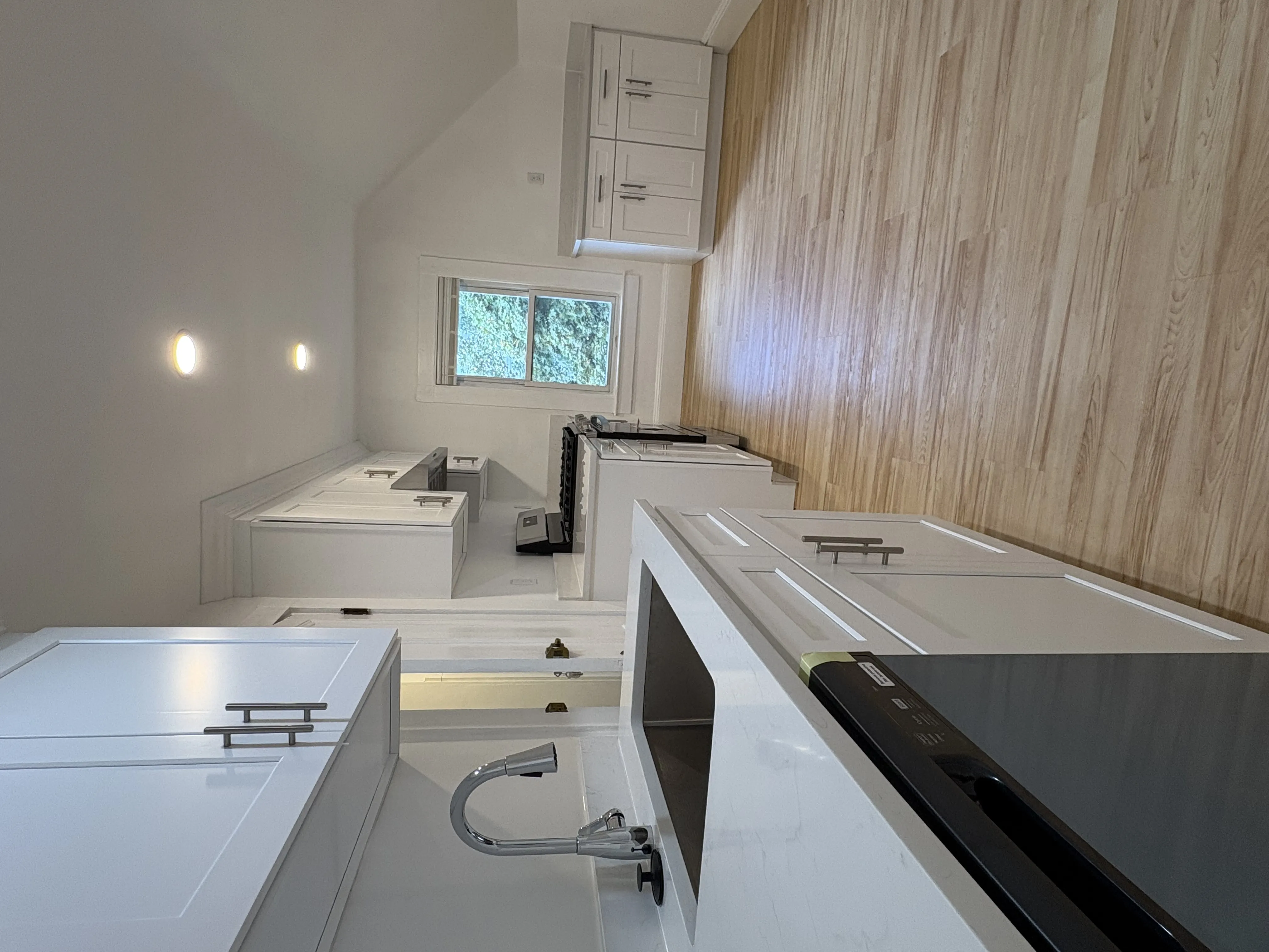 1 bed, 1 bath apartment for rent at 9 Knapp St Unit 3, Ward Two — photo 4 of 15