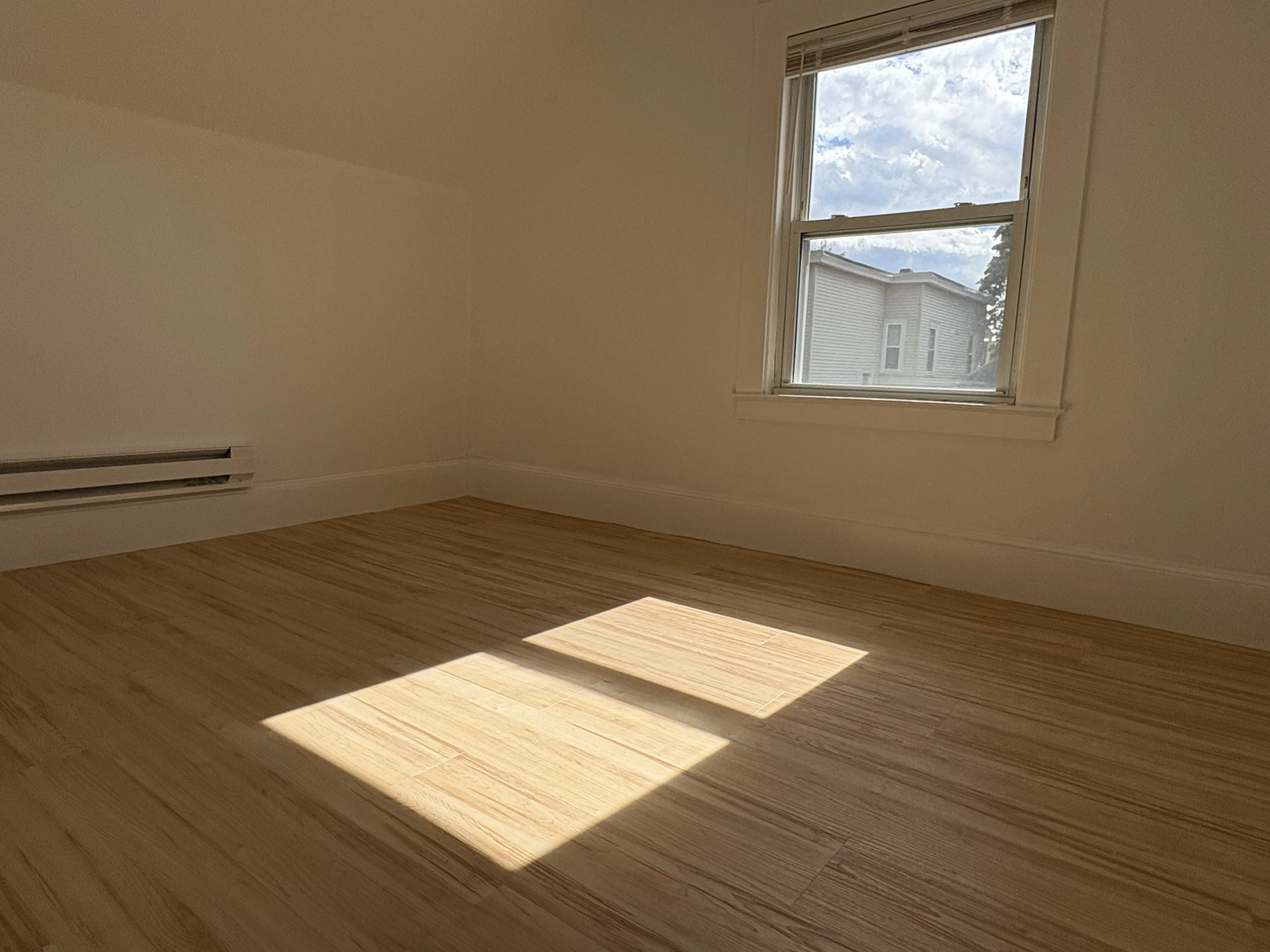 1 bed, 1 bath apartment for rent at 9 Knapp St Unit 3, Ward Two — photo 9 of 15