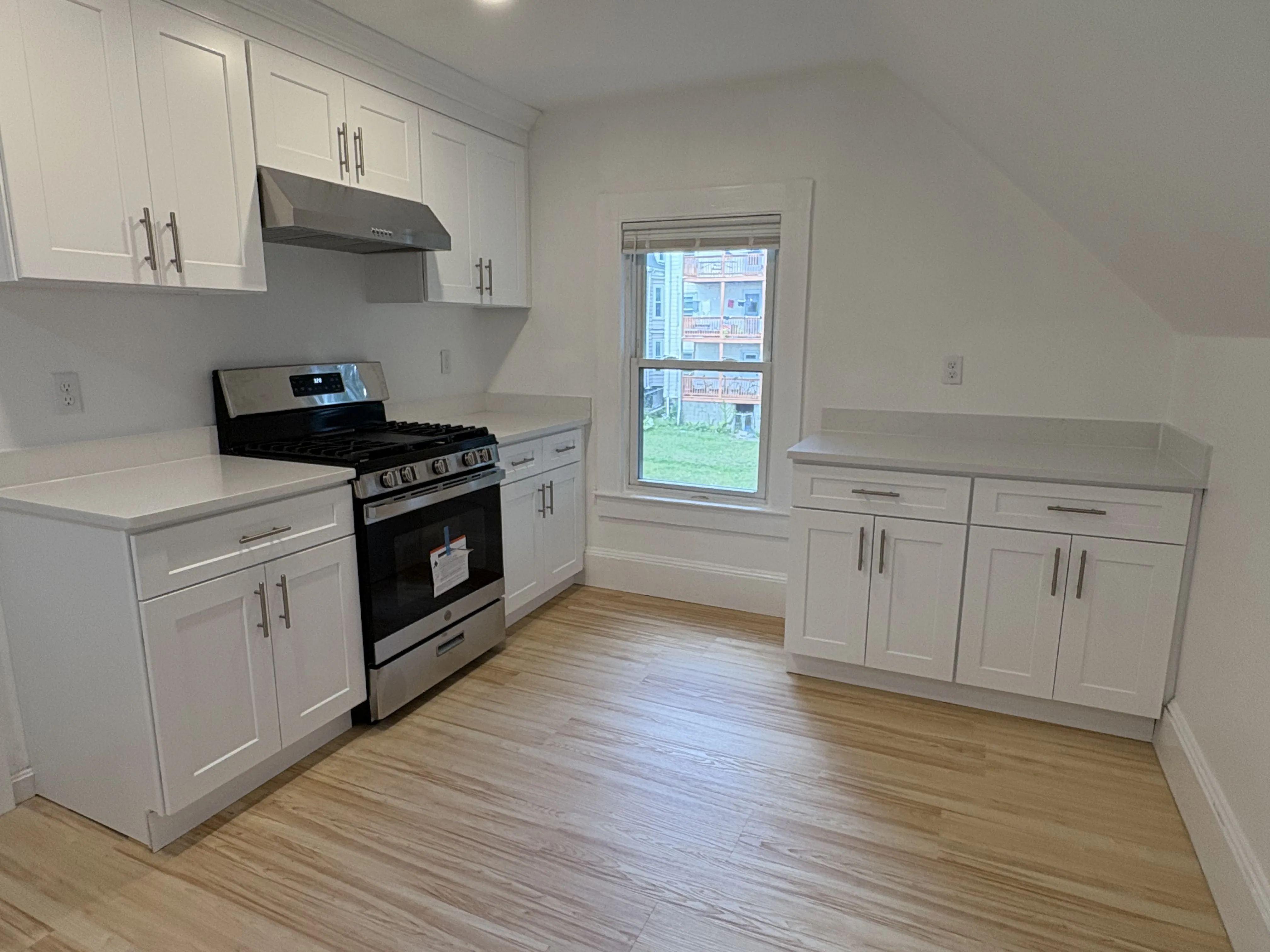 1 bed, 1 bath apartment for rent at 9 Knapp St Unit 3, Ward Two — photo 2 of 15