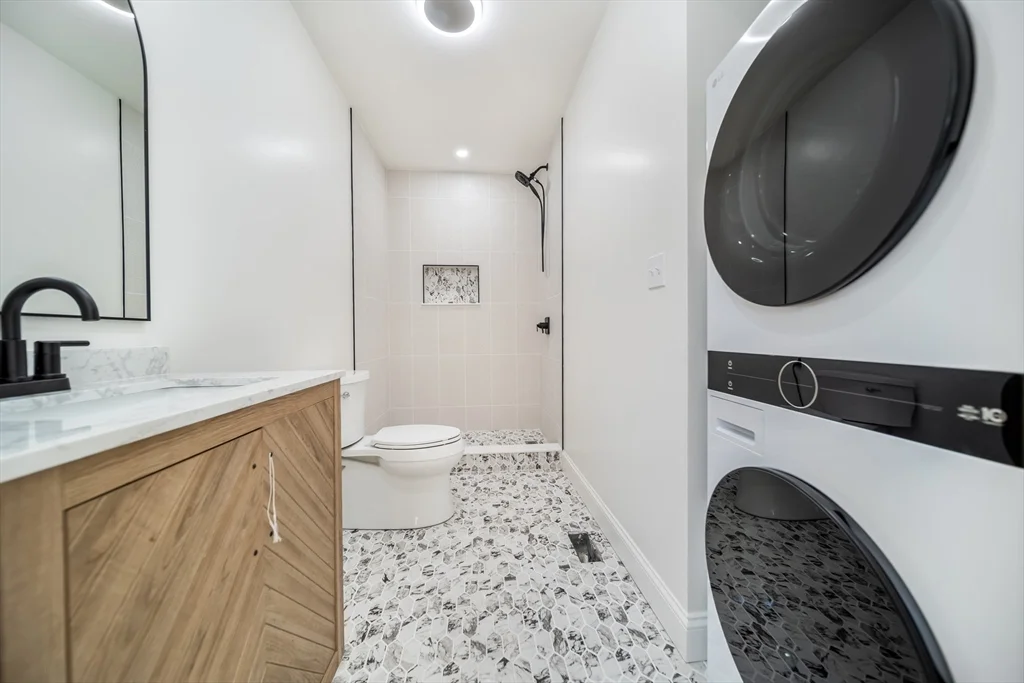 2 bed, 2 bath apartment for rent at 9 Knollin St Unit 1, Malden — photo 7 of 21