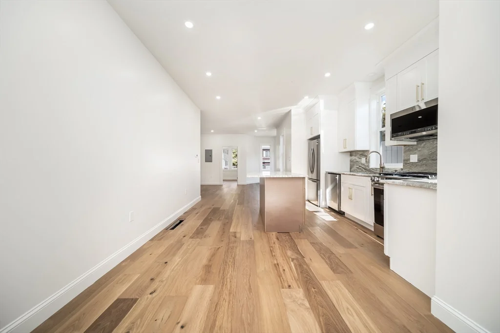 2 bed, 2 bath apartment for rent at 9 Knollin St Unit 1, Malden — photo 3 of 21