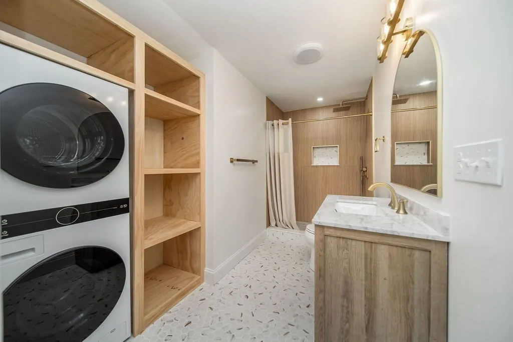 4 bed, 2 bath apartment for rent at 9 Knollin St Unit 2, Malden — photo 12 of 23