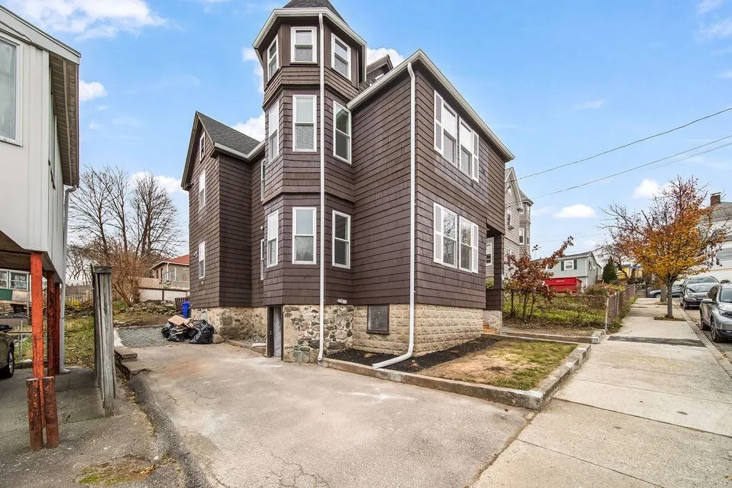 4 bed, 2 bath apartment for rent at 9 Knollin St Unit 2, Malden — photo 21 of 23