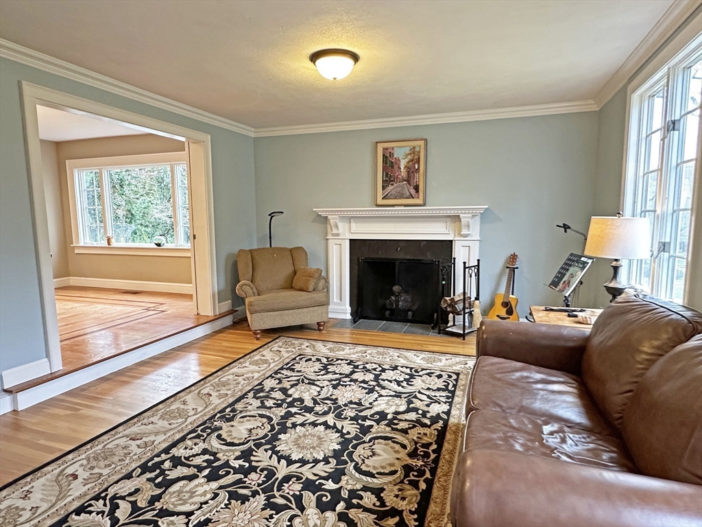 6 bed, 4+ bath apartment for rent at 9 Lantern Rd, Belmont — photo 15 of 40