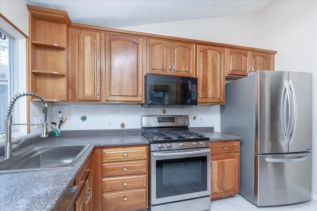 5 bed, 2 bath apartment for rent at 9 Lapham St Unit 9, Medford — photo 8 of 31