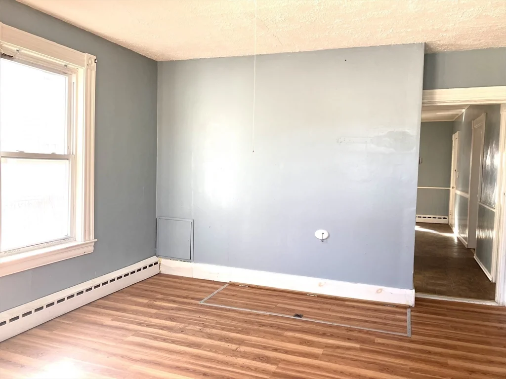 2 bed, 1 bath apartment for rent at 9 Laurel Unit 1, Lynn — photo 7 of 12