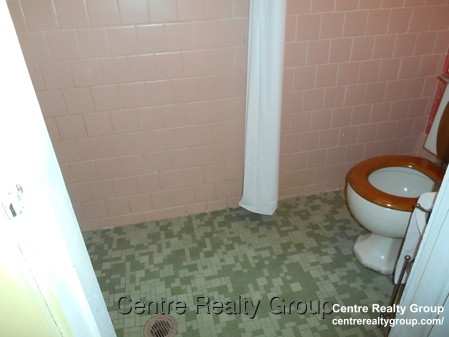 3 bed, 2 bath apartment for rent at 9 Lawn Ave, Newtonville — photo 15 of 18