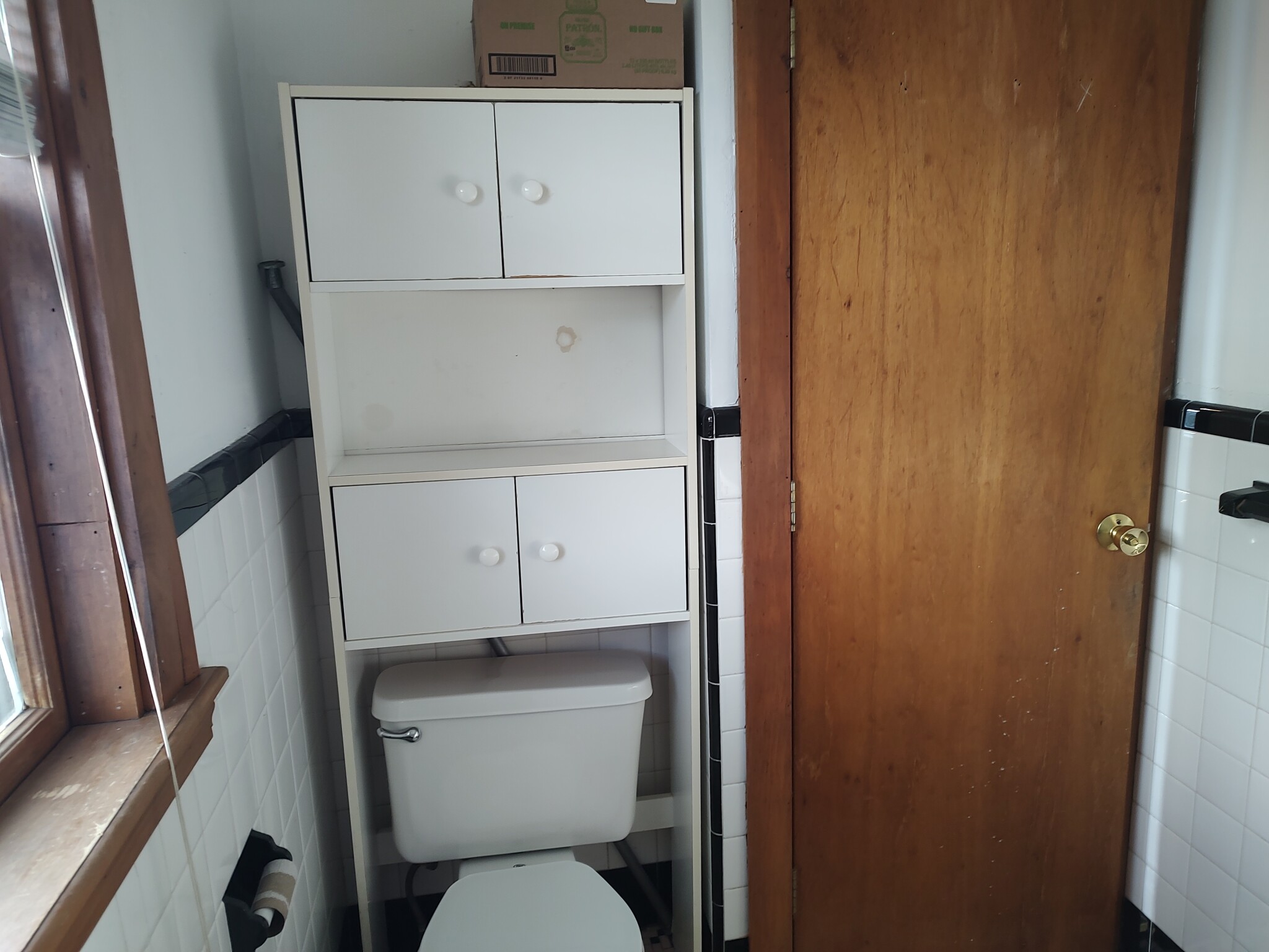 3 bed, 2 bath apartment for rent at 9 Lawn Ave, Newtonville — photo 9 of 18