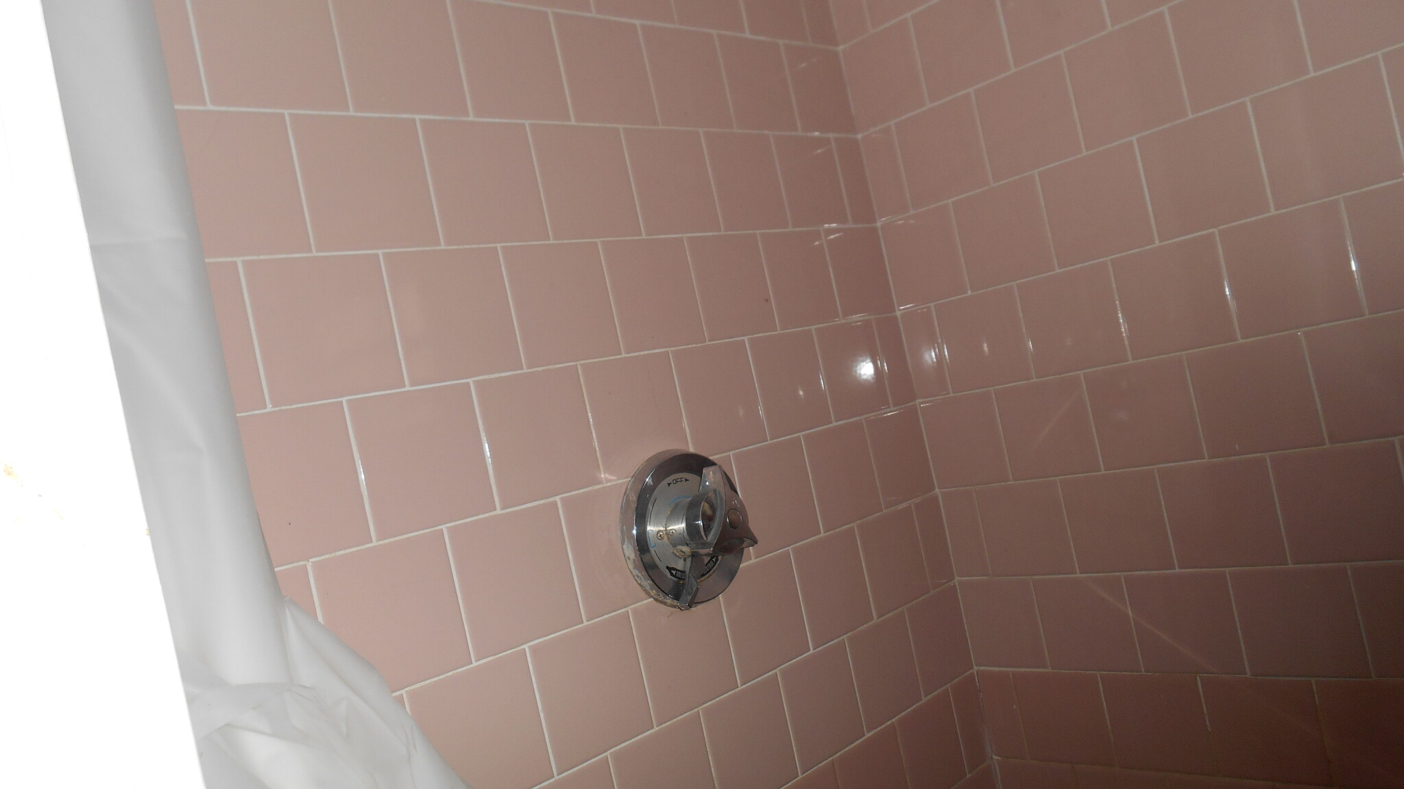 3 bed, 2 bath apartment for rent at 9 Lawn Ave, Newtonville — photo 16 of 18