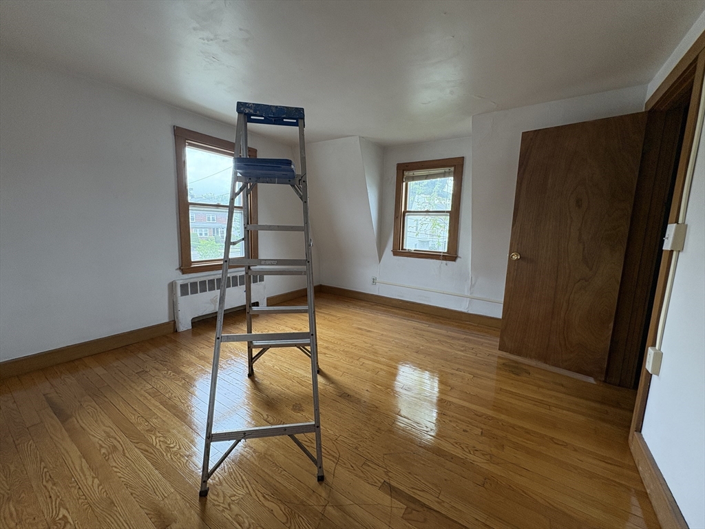 3 bed, 2 bath apartment for rent at 9 Lawn St Unit N/A, Newton — photo 18 of 23