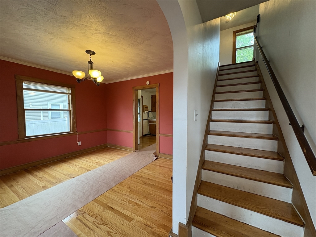 3 bed, 2 bath apartment for rent at 9 Lawn St Unit N/A, Newton — photo 13 of 23