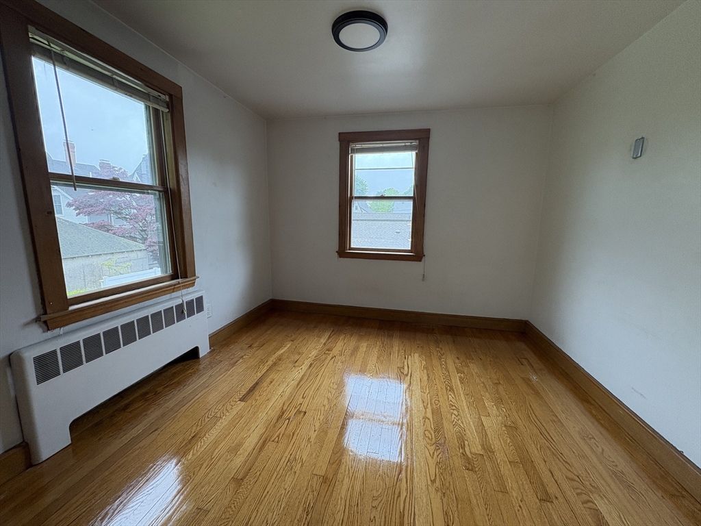 3 bed, 2 bath apartment for rent at 9 Lawn St Unit N/A, Newton — photo 17 of 23