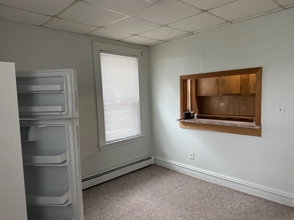 2 bed, 1 bath apartment for rent at 9 Lexington St Unit 1W, Fall River — photo 7 of 10