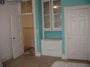 5 bed, 2 bath apartment for rent at 9 Linden St Unit 3, Allston — photo 4 of 6