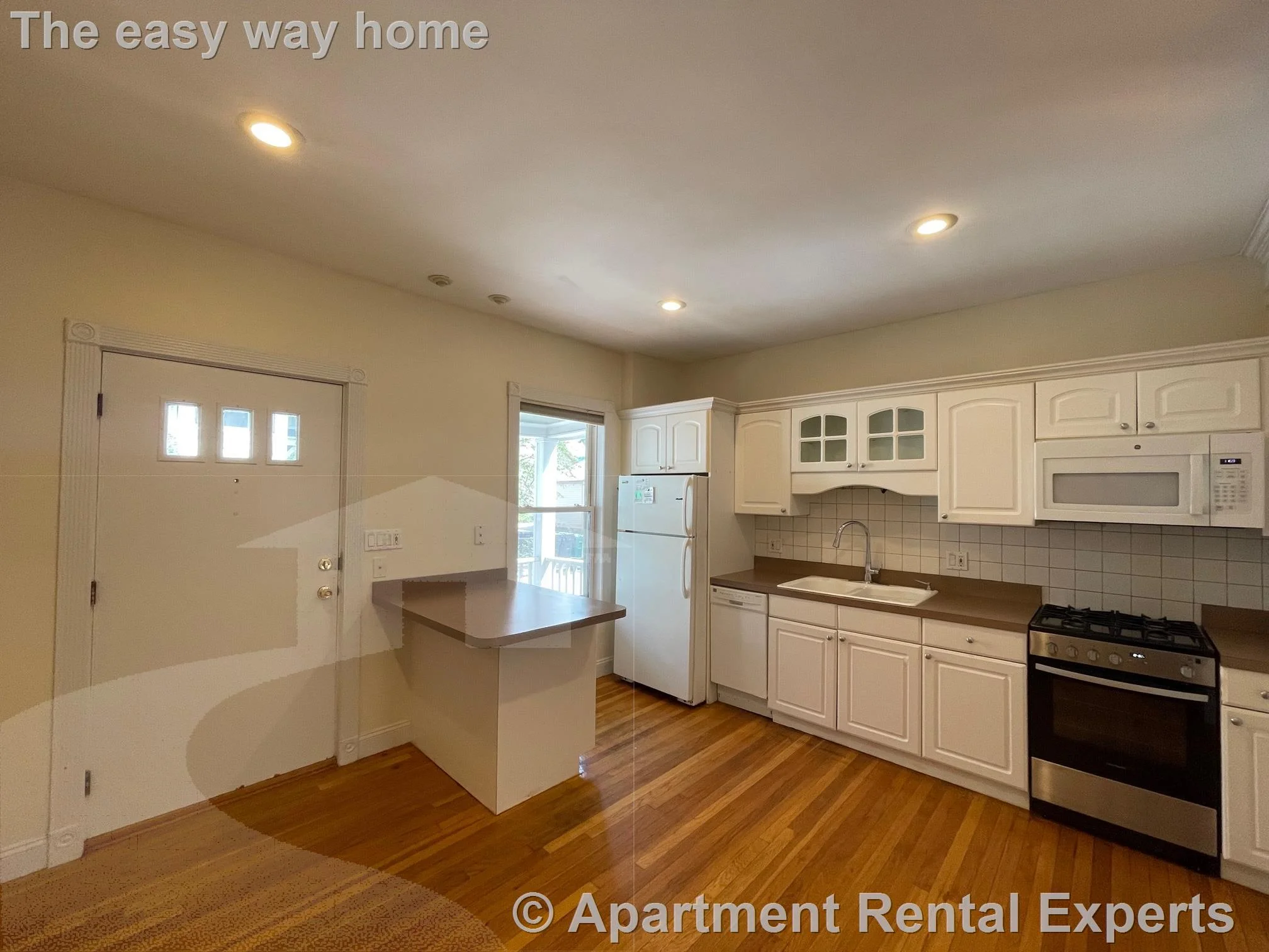 2 bed, 1 bath apartment for rent at 9 Locke St Unit 1, Davis Square — photo 1 of 15