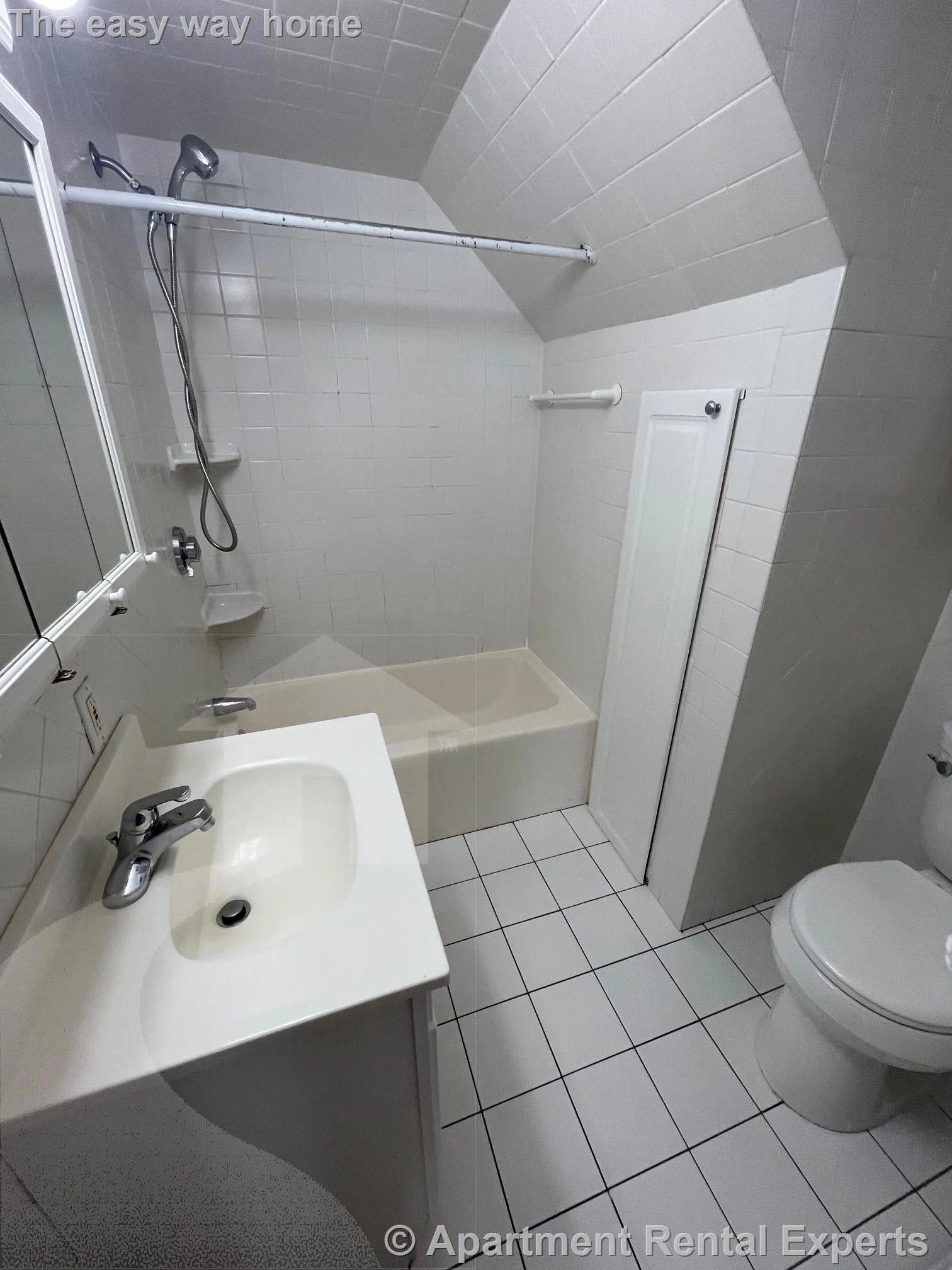2 bed, 1 bath apartment for rent at 9 Locke St Unit 1, Davis Square — photo 5 of 15