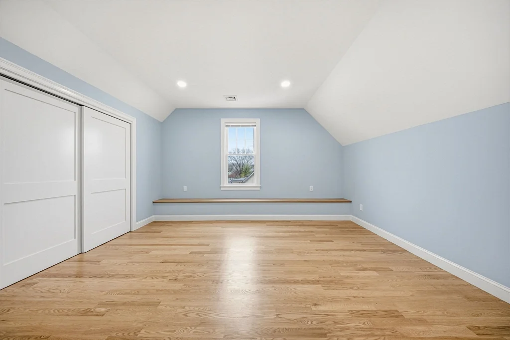 5 bed, 4+ bath apartment for rent at 9 Logan Ave Unit 9, Medford — photo 28 of 37