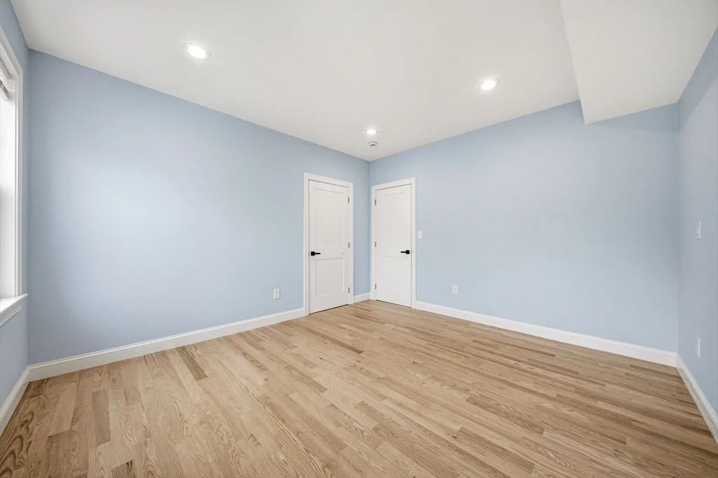 5 bed, 4+ bath apartment for rent at 9 Logan Ave Unit 9, Medford — photo 17 of 37