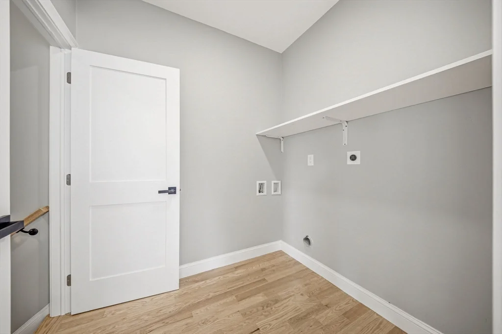 5 bed, 4+ bath apartment for rent at 9 Logan Ave Unit 9, Medford — photo 10 of 37