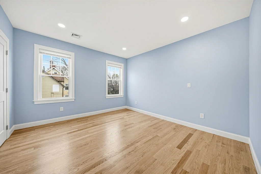 5 bed, 4+ bath apartment for rent at 9 Logan Ave Unit 9, Medford — photo 23 of 37