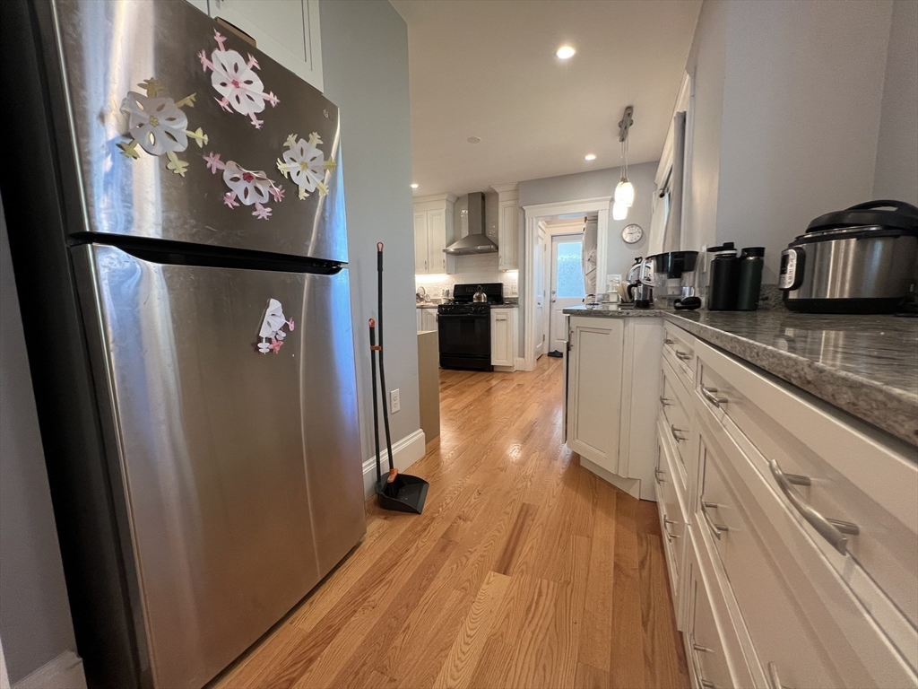 2 bed, 1 bath apartment for rent at 9 Loring St Unit 9, Belmont — photo 8 of 24