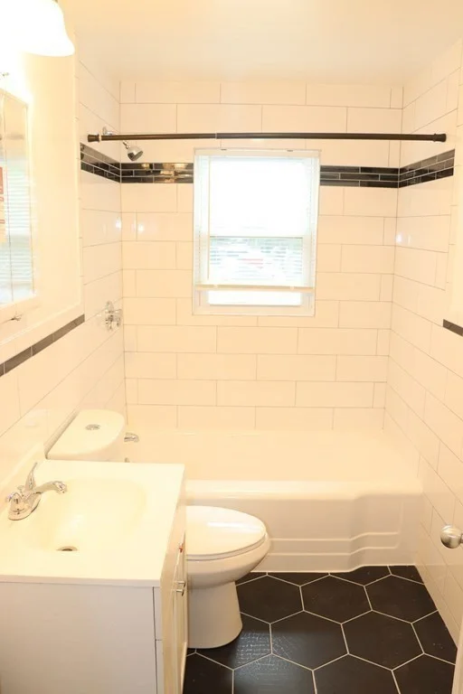 2 bed, 1 bath apartment for rent at 9 Louds Ave Unit 9, Weymouth — photo 7 of 15