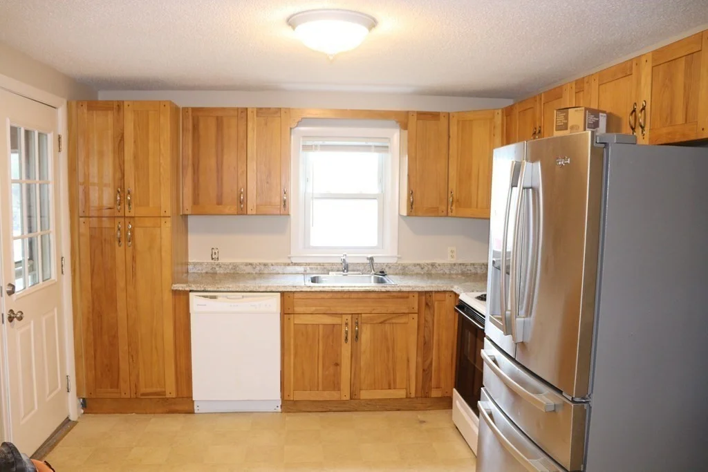 2 bed, 1 bath apartment for rent at 9 Louds Ave Unit 9, Weymouth — photo 2 of 15