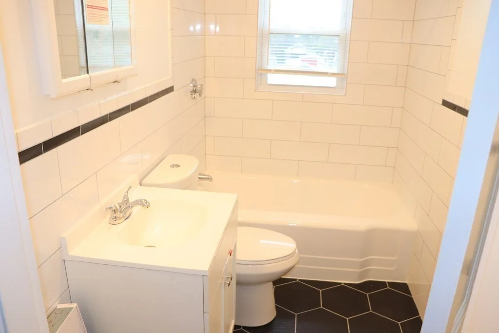 2 bed, 1 bath apartment for rent at 9 Louds Ave Unit 9, Weymouth — photo 8 of 15