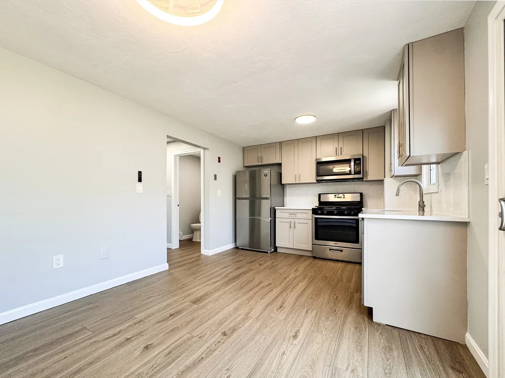 2 bed, 1 bath apartment for rent at 9 Lydon Ln Unit C2-9, Halifax — photo 4 of 16