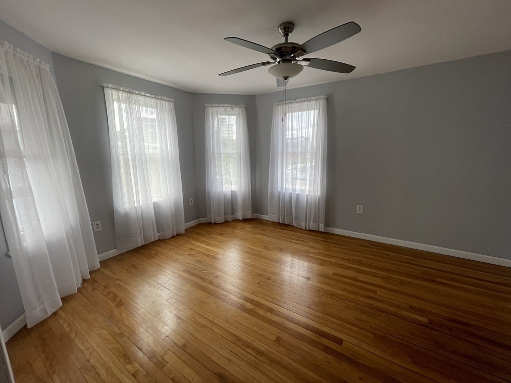 2 bed, 1 bath apartment for rent at 9 Maine Ave Unit 3, East Somerville — photo 4 of 16