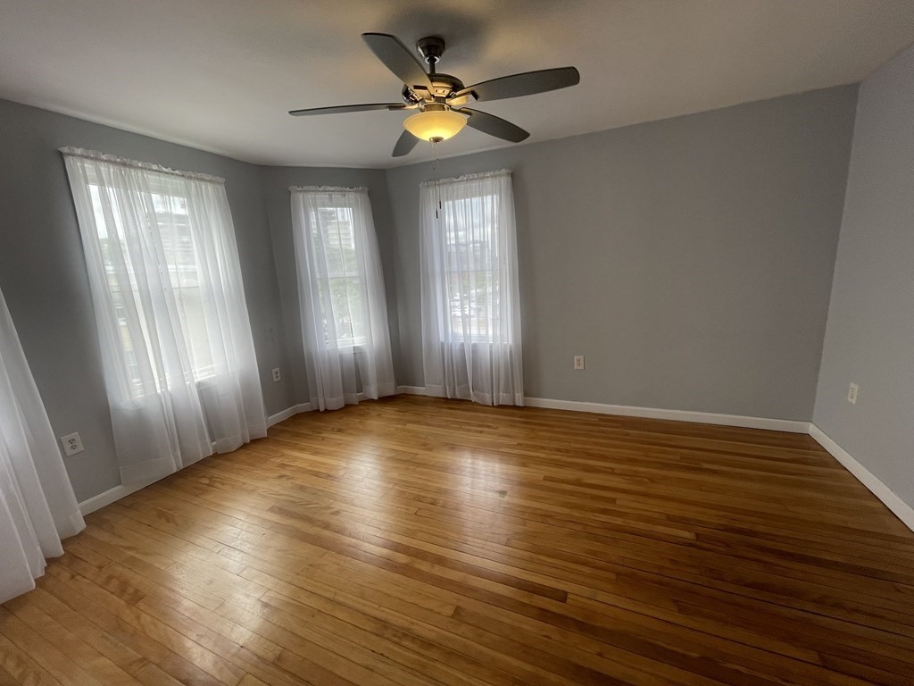 2 bed, 1 bath apartment for rent at 9 Maine Ave Unit 3, East Somerville — photo 5 of 16