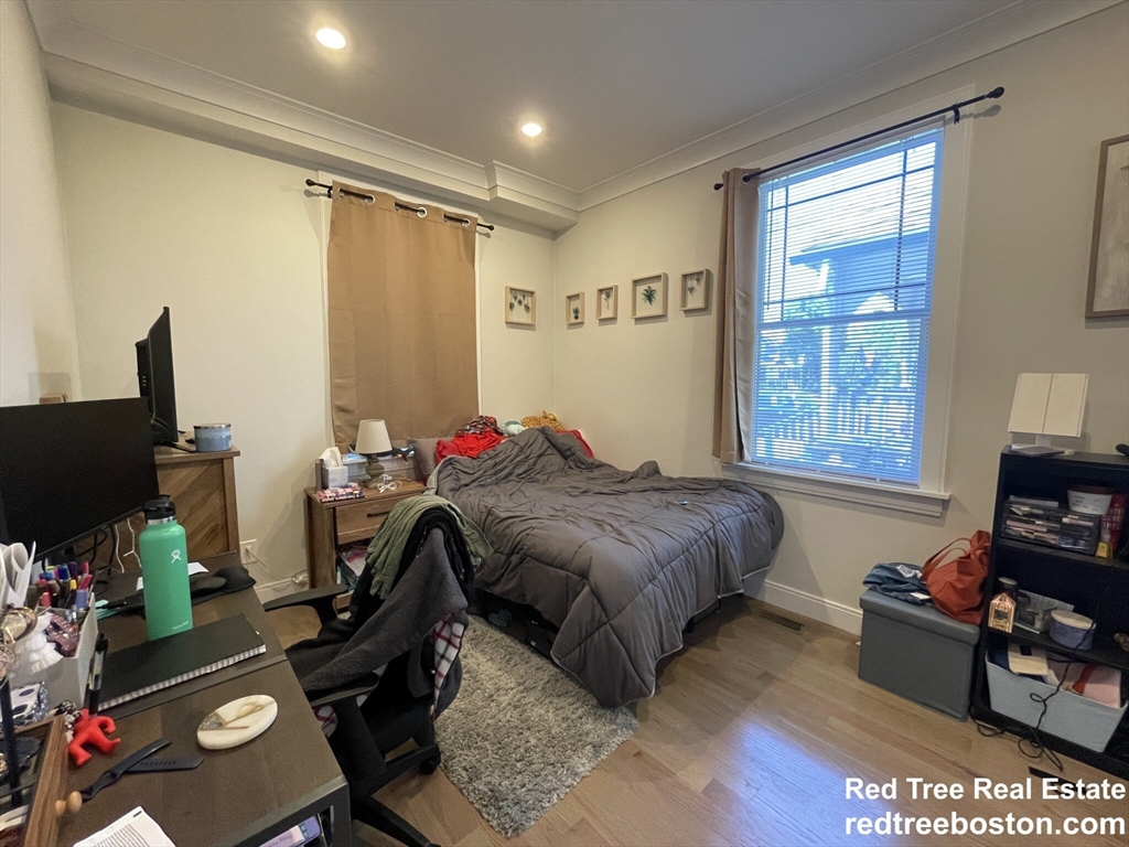 4 bed, 2 bath apartment for rent at 9 Mansfield St Unit 1, Allston — photo 25 of 25