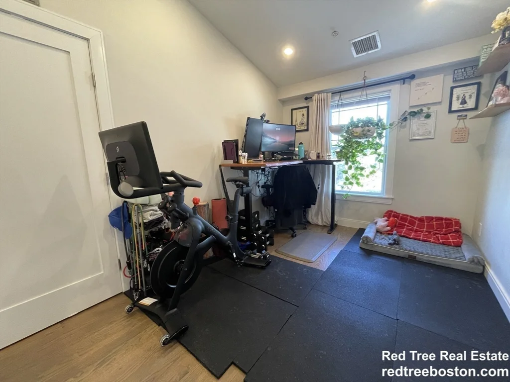 2 bed, 1 bath apartment for rent at 9 Mansfield St Unit 4, Allston — photo 11 of 13