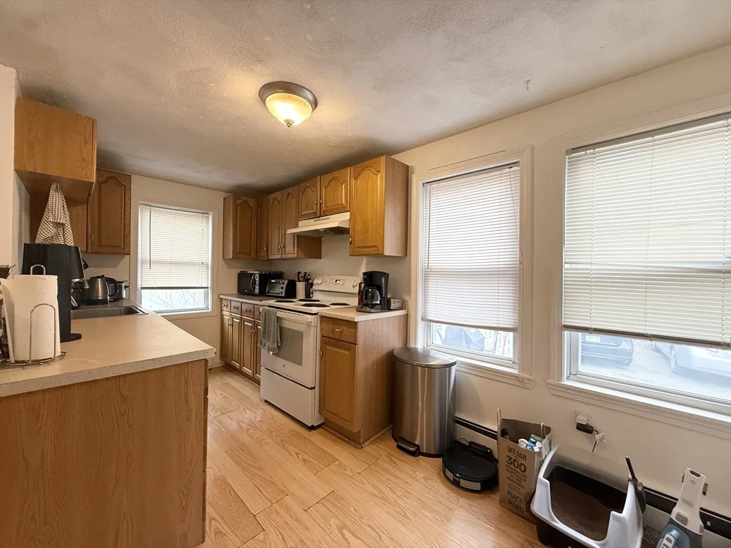 2 bed, 1 bath apartment for rent at 9 Marion St Unit 2R, Union Square
