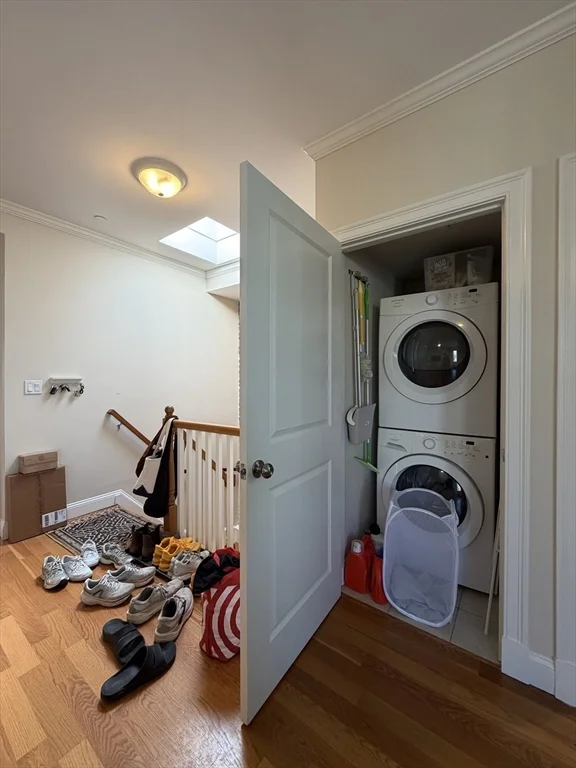 2 bed, 1 bath apartment for rent at 9 Marney St Unit 3, Wellington-Harrington — photo 8 of 13