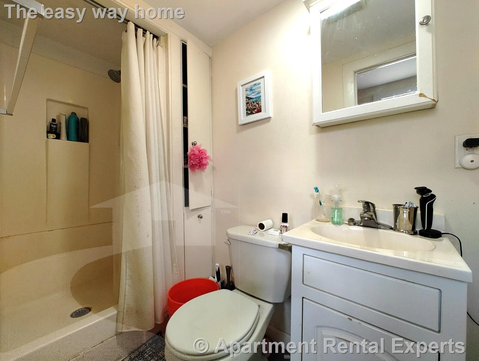 5 bed, 2 bath apartment for rent at 9 Medford St Unit 1, Tufts — photo 7 of 9