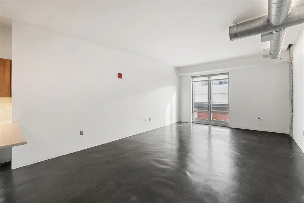 1 bed, 1 bath apartment for rent at 9 Medford St Unit 210, Inner Belt — photo 2 of 18