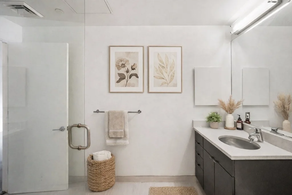 1 bed, 1 bath apartment for rent at 9 Medford St Unit 210, Inner Belt — photo 8 of 18