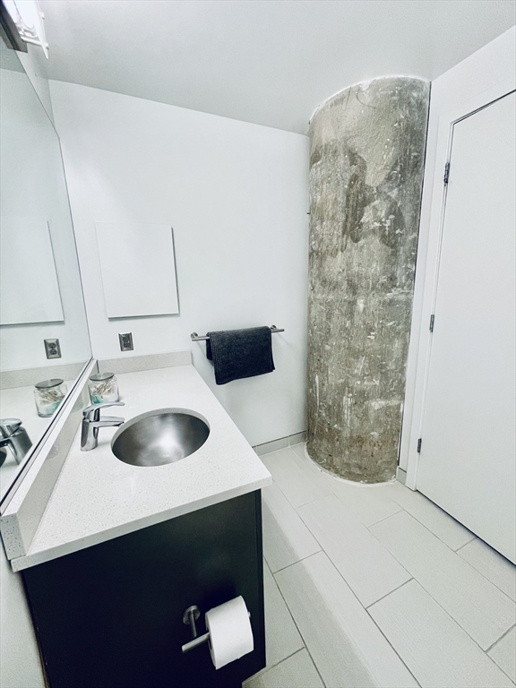 2 bed, 2 bath apartment for rent at 9 Medford St Unit 314, Brickbottom-Inner Belt — photo 13 of 32