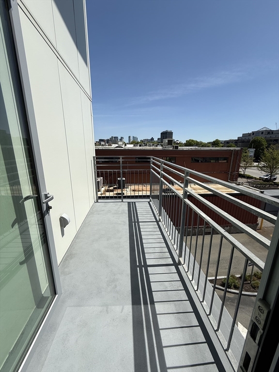 2 bed, 2 bath apartment for rent at 9 Medford St Unit 314, Brickbottom-Inner Belt — photo 10 of 32