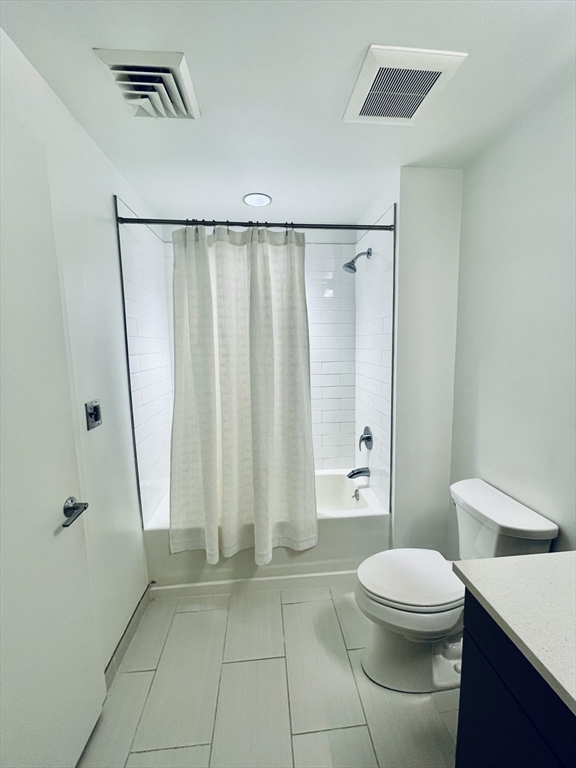 2 bed, 2 bath apartment for rent at 9 Medford St Unit 314, Brickbottom-Inner Belt — photo 14 of 32
