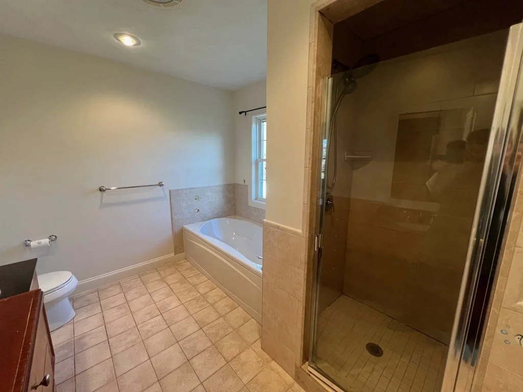 4 bed, 2 bath apartment for rent at 9 Meeting House Cir, Bedford — photo 14 of 25