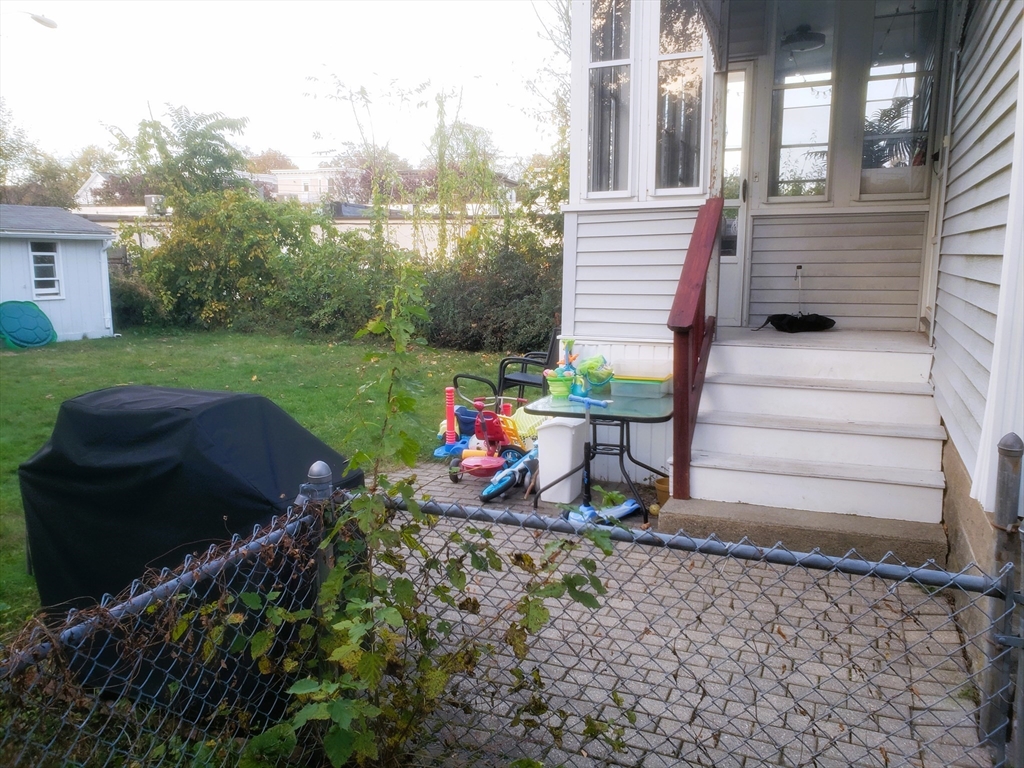 2 bed, 1 bath apartment for rent at 9 Menotomy Rd Unit 1, Arlington — photo 24 of 32