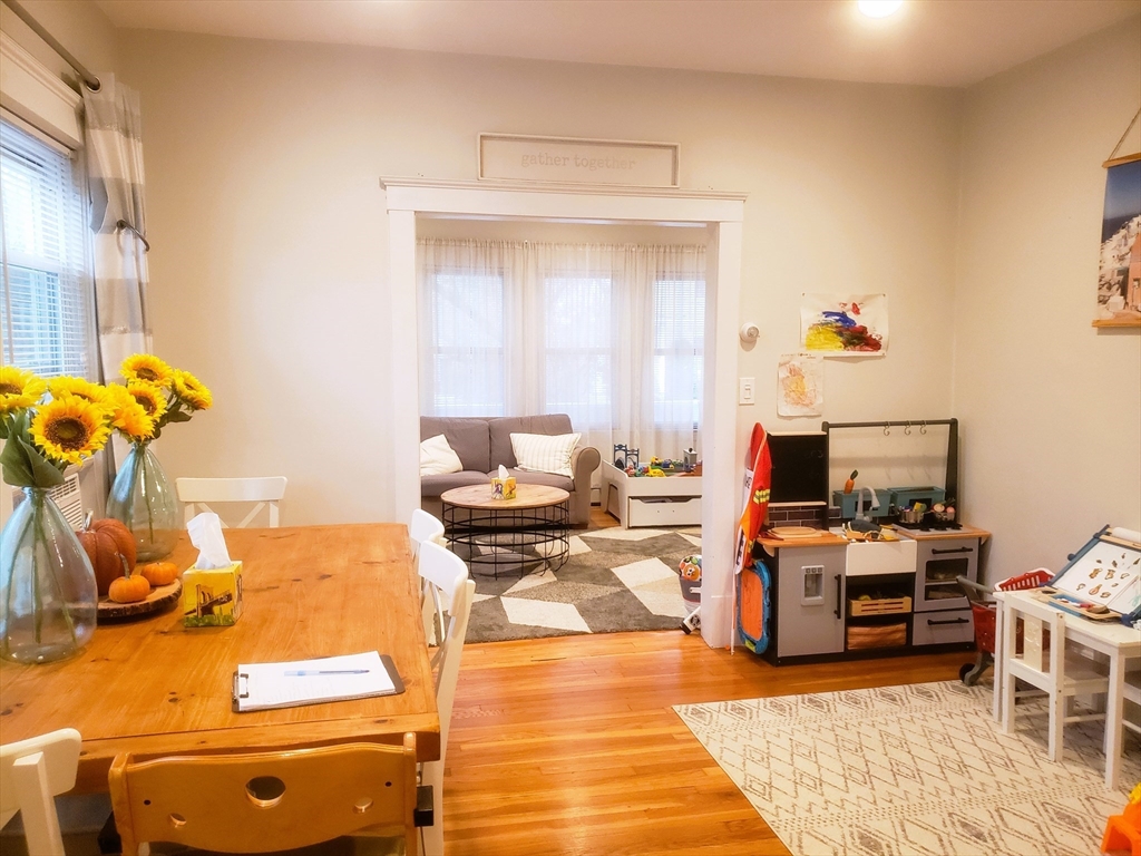 2 bed, 1 bath apartment for rent at 9 Menotomy Rd Unit 1, Arlington — photo 4 of 32