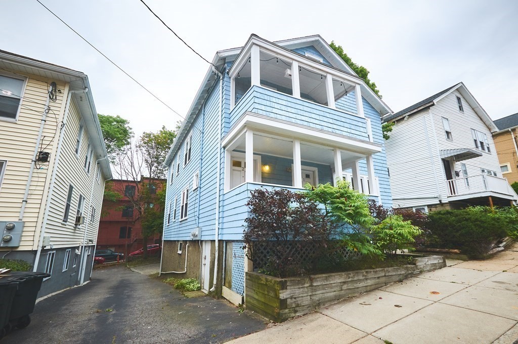 4 bed, 2 bath apartment for rent at 9 Mission St Unit 1, Mission Hill — photo 22 of 24