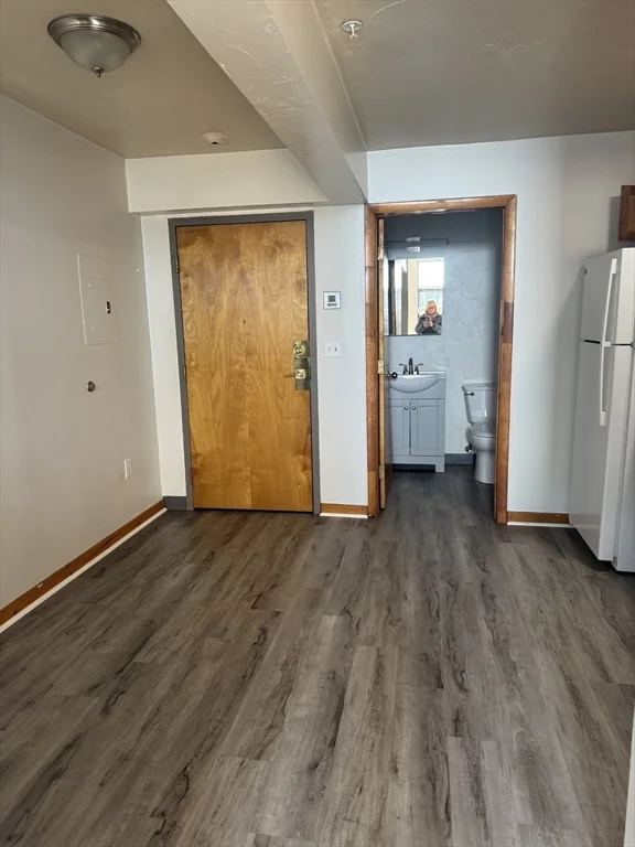 Studio bed, 1 bath apartment for rent at 9 Montello St Unit 8, Brockton — photo 3 of 7