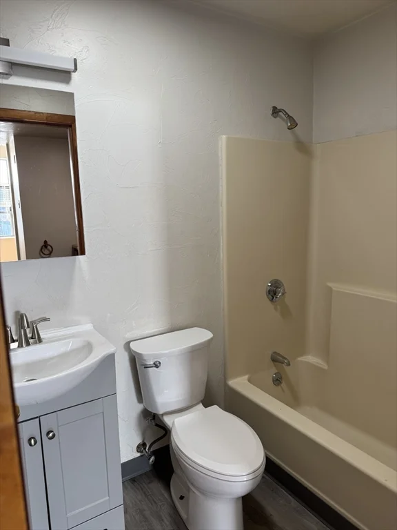 Studio bed, 1 bath apartment for rent at 9 Montello St Unit 8, Brockton — photo 5 of 7