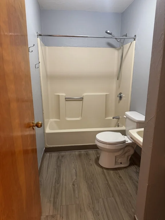 1 bed, 1 bath apartment for rent at 9 Montello Street, Unit 13 Unit 13, Brockton — photo 2 of 9