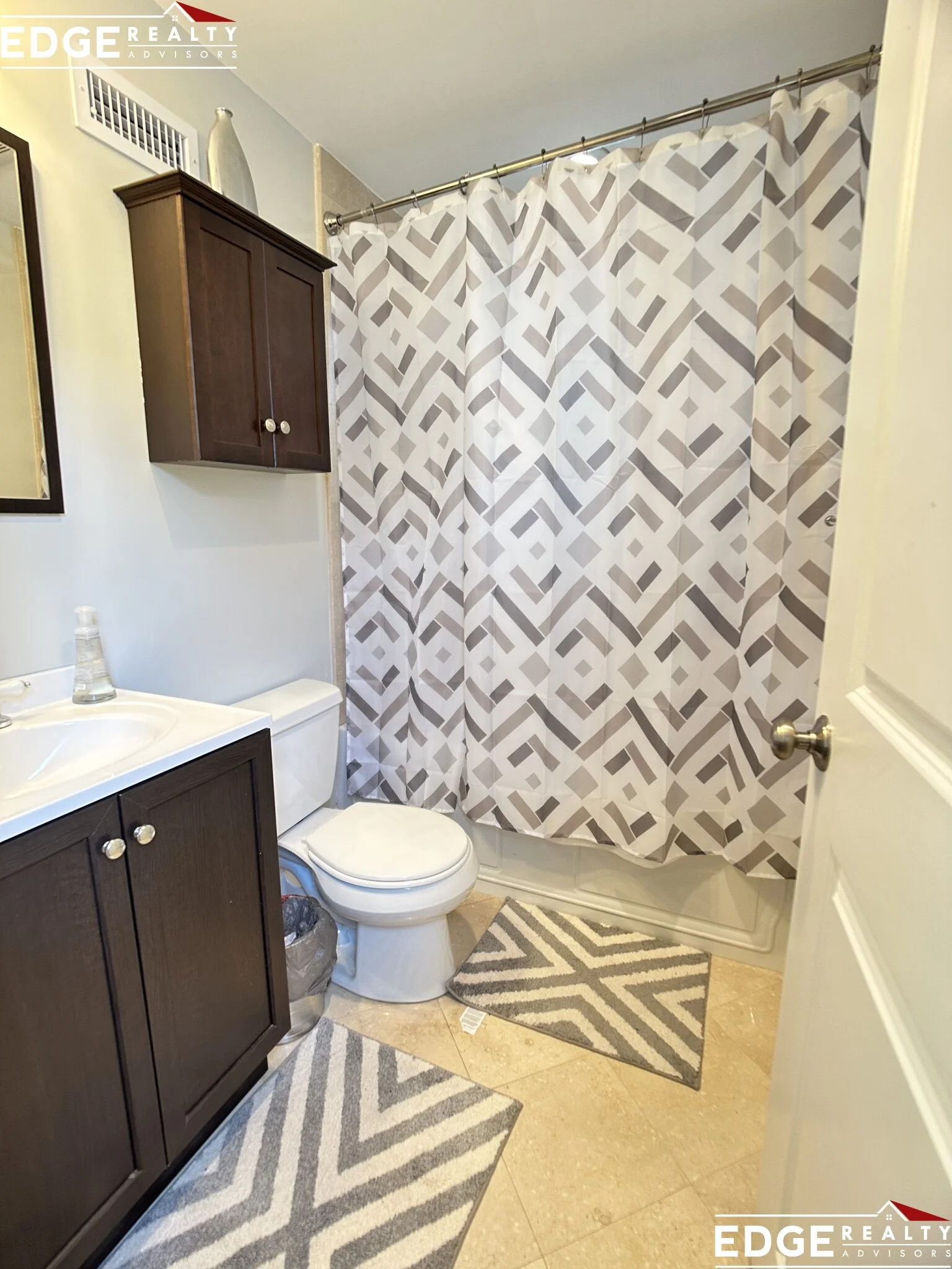 2 bed, 2 bath apartment for rent at 9 Montfern Ave Unit 1, Oak Square — photo 6 of 6
