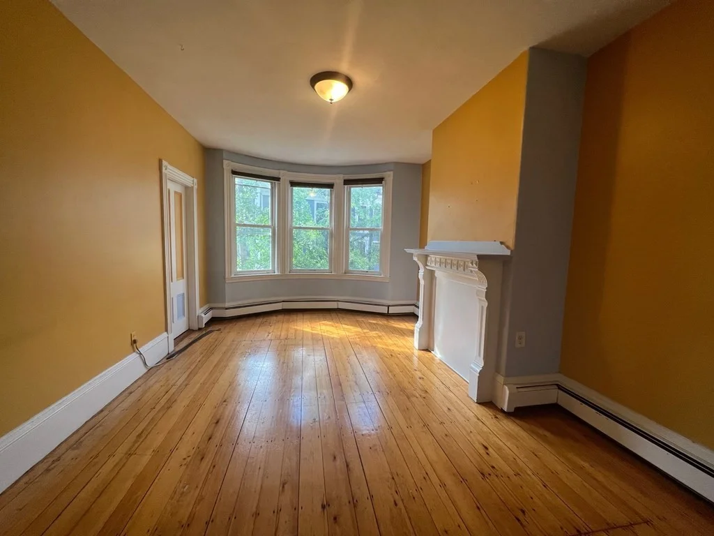 1 bed, 1 bath apartment for rent at 9 Monument Ave Unit 2, Charlestown — photo 1 of 11